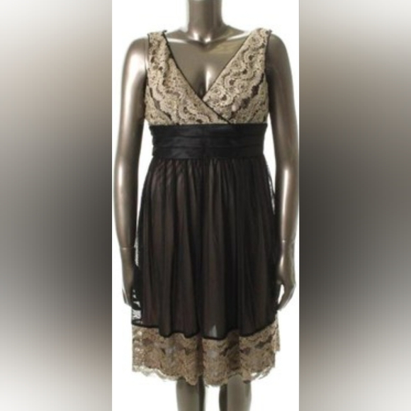 R&M Richards Dresses & Skirts - R&M Richards Black and Cream Babydoll Cocktail Dress